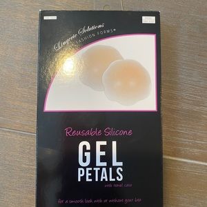 Reusable Silicone Gel Nipple Petals - NWT O/S